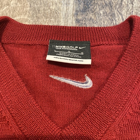 Nike V neck sweater vest - Picture 3 of 8